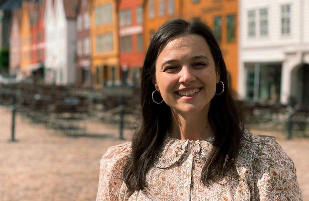 Walking tour in Bergen of the Past and Present