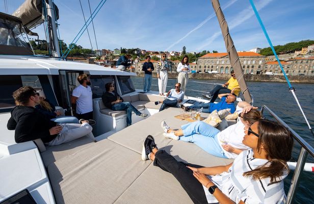 Porto 2-hour boat tour with panoramic views