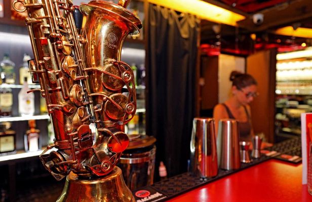 2-hour concert at Prague's historic Reduta Jazz Club
