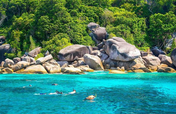 Snorkelling adventure at Koh Nanyuan and Koh Tao from Koh Phangan