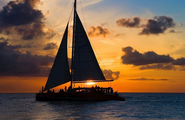 Sunsations at Albatros Isla Mujeres boat cruise ticket