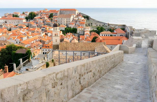 Two-hour guided tour of Dubrovnik's city walls