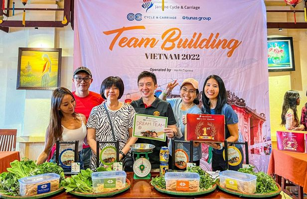 Interactive cultural tour at Thanh Ha pottery park and Tra Que village