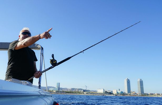All-inclusive guided fishing experience in Barcelona