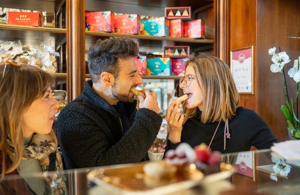 Street food walking tour of Milan with a local guide