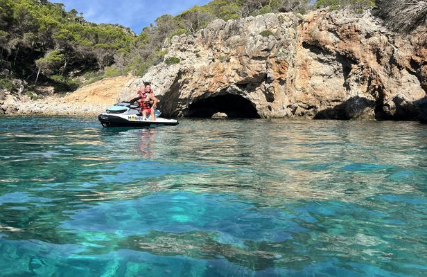Jet ski ride to the Sea Lion Cave in Mallorca