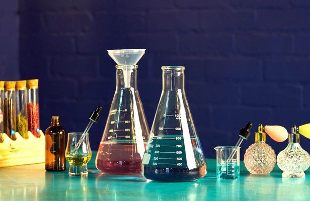Gin making workshop in London