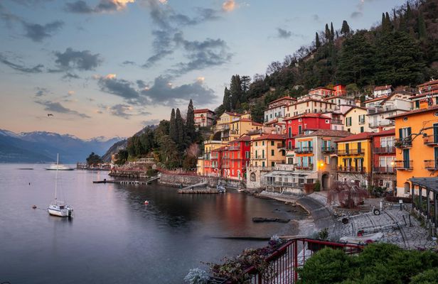 Varenna, Bellagio and Como Day Trip from Milan