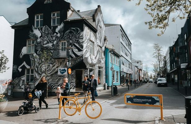 Reykjavik street art walking tour