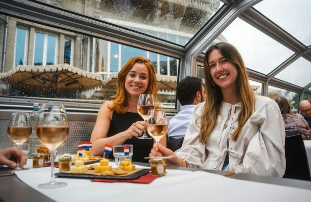 Amsterdam canal cruise with Dutch wine and cheese