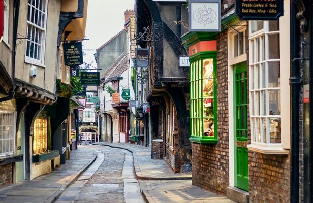 York Historical Gems Tour with a Taste of York Chocolate