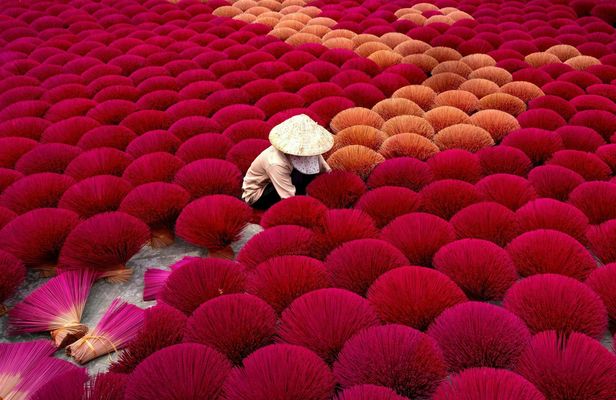 Cultural day tour to Hanoi's incense and hat villages with lunch