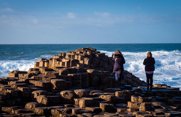 Giant's Causeway, GOT Film Locations and Belfast City Sightseeing Tour
