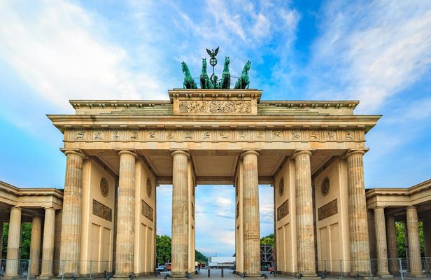 Berlin guided tour and excursion to Sachsenhausen
