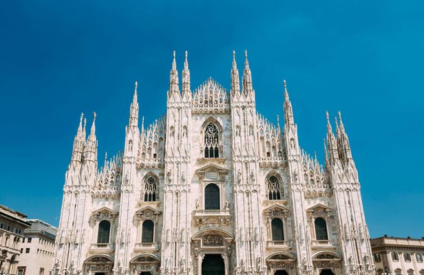 Guided tour of Milan's Cathedral and historic shopping gallery