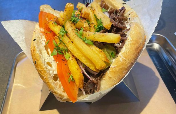 Berlin food tour with full meal and beers