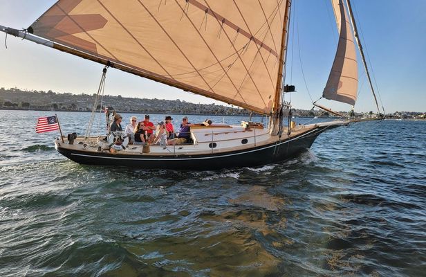 Afternoon vintage yacht cruise in San Diego