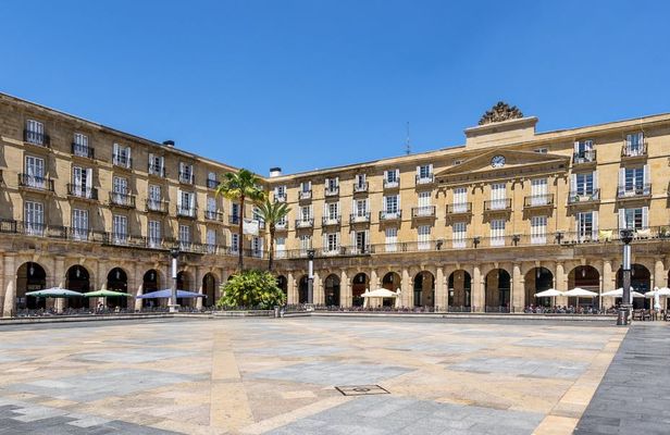 Bilbao old town guided walking tour