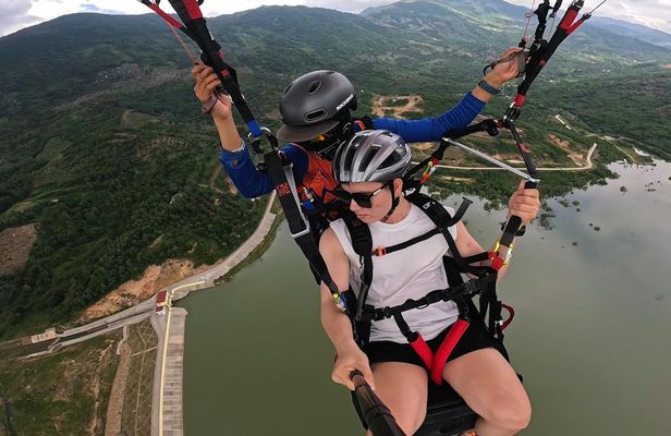 Thrilling Tandem Paragliding Adventure in Nha Trang