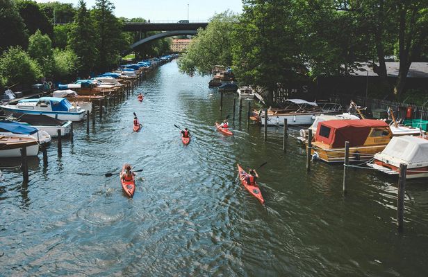 Self-guided two-person kayak tour in Stockholm