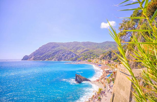 Cinque Terre National Park full-day tour from Milan