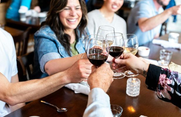 Guided Walking Food Tour to Discover North Vancouver