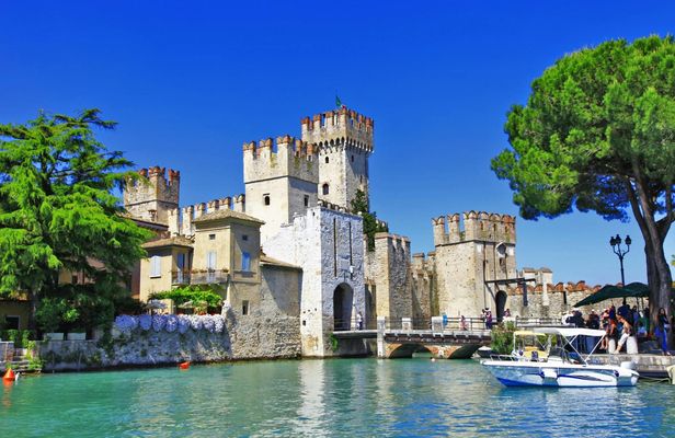 Lake Garda guided tour with boat trip from the north of the lake