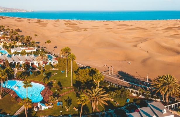 E-Bike city tour with camel safari across Maspalomas dunes