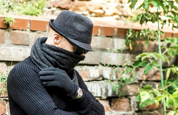 Interactive spy-themed city game with host-guide in Warsaw Old Town