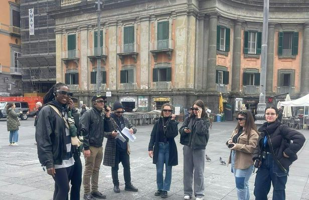 Naples' historic centre walking tour with augmented reality