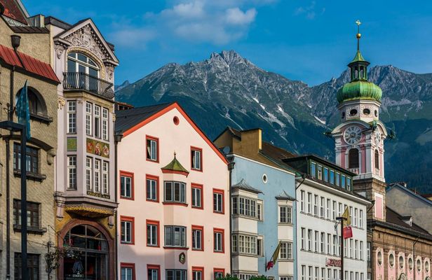 Explore Innsbruck in 1 hour with a Local