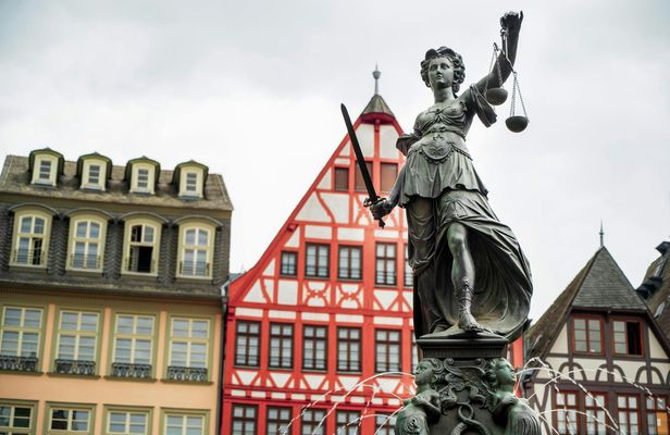 Discover the Instaworthy areas of Frankfurt with a local