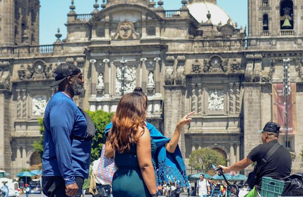 Zocalo tacos and mezcal tour with award-winning chef