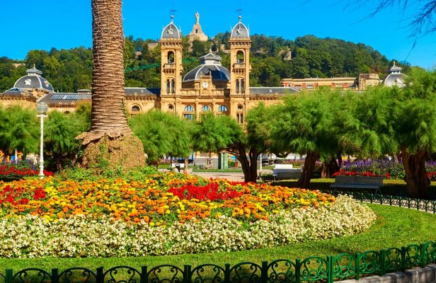 Discover San Sebastian in 60 Minutes with a Local