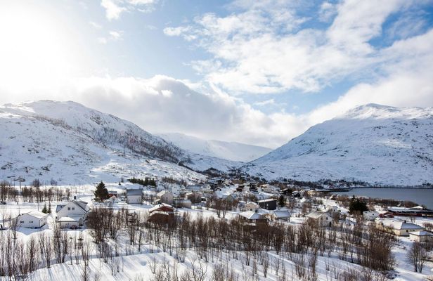 Winter Arctic landscapes small-group tour