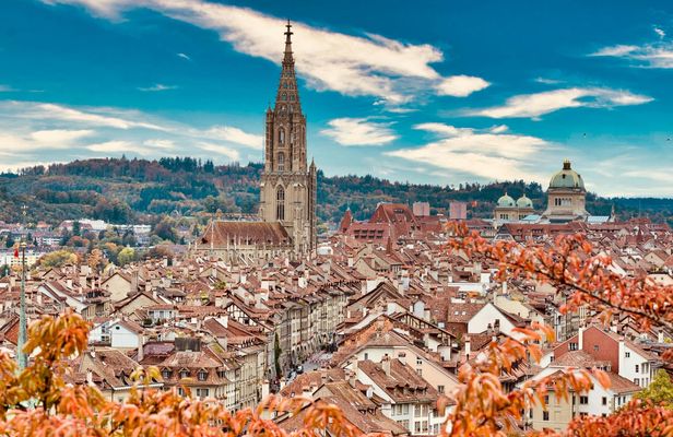 Explore the best spots of Bern with a local