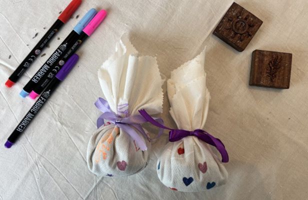 Lavender sachet workshop in Aix-en-Provence