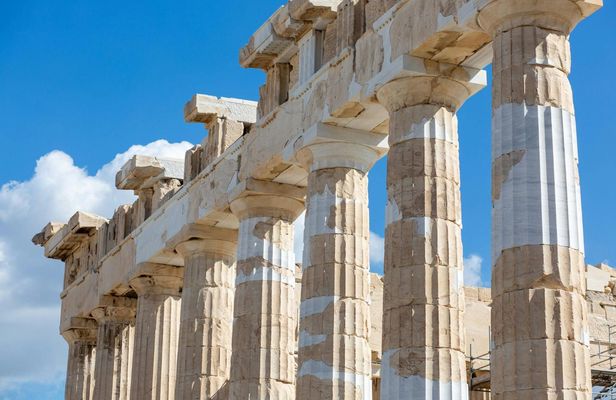 Guided tour to Athens' photogenic spots with a local