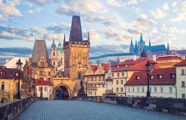 Walking tour of Prague's Instagrammable spots with a local