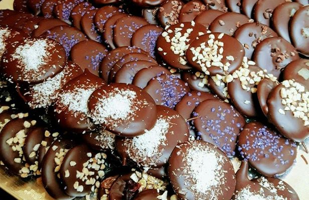 Toulouse food tour of local specialties with full meal