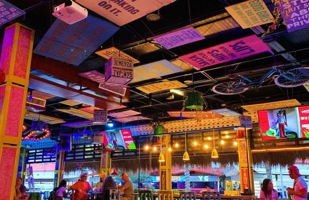 A trip to Señor Frog’s for Playa del Carmen