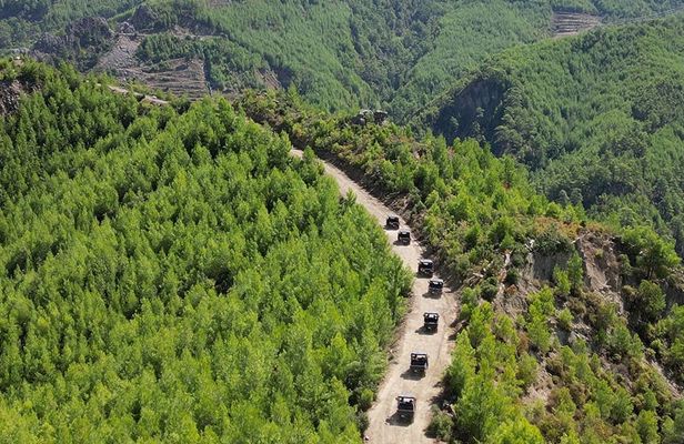 Off-road and rafting tour with canyon views and lunch