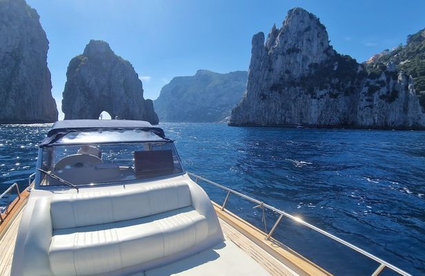 Full-day boat tour to Capri and Positano from Naples