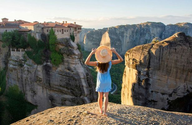 Meteora monasteries and Hermit Caves full-day tour from Athens