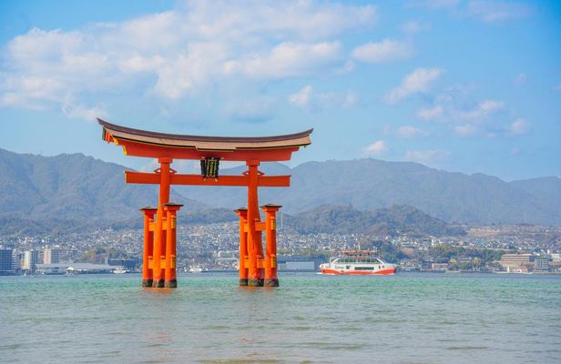 Day trip to Hiroshima and Miyajima by bullet train from Osaka