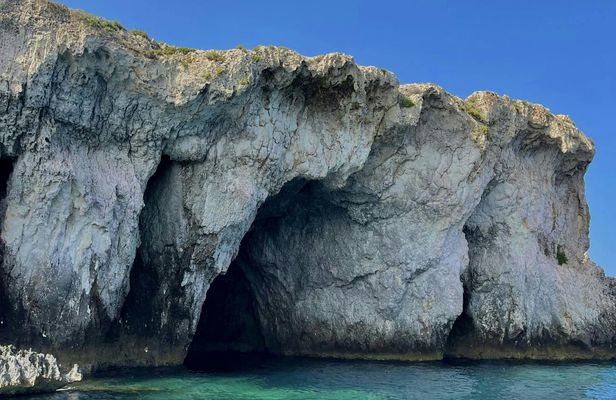 Syracuse sunset boat tour with aperitif and sightseeing