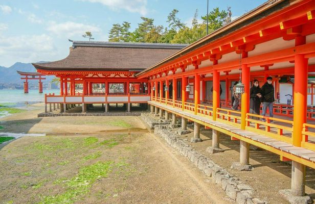 Day trip to Hiroshima and Miyajima by bullet train from Kyoto