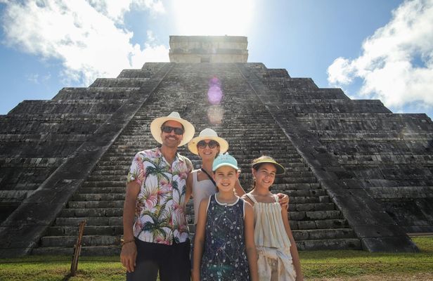 Chichen Itza private tour with cenote and Mayan lunch
