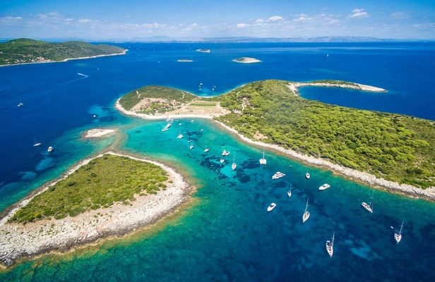 Blue Lagoon and Trogir boat tour from Split