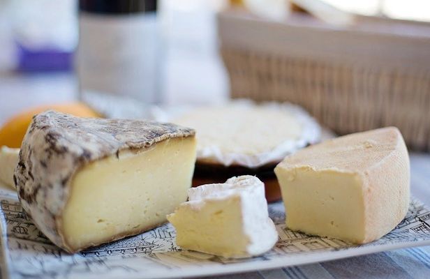 Paris Latin Quarter food tour with full meal